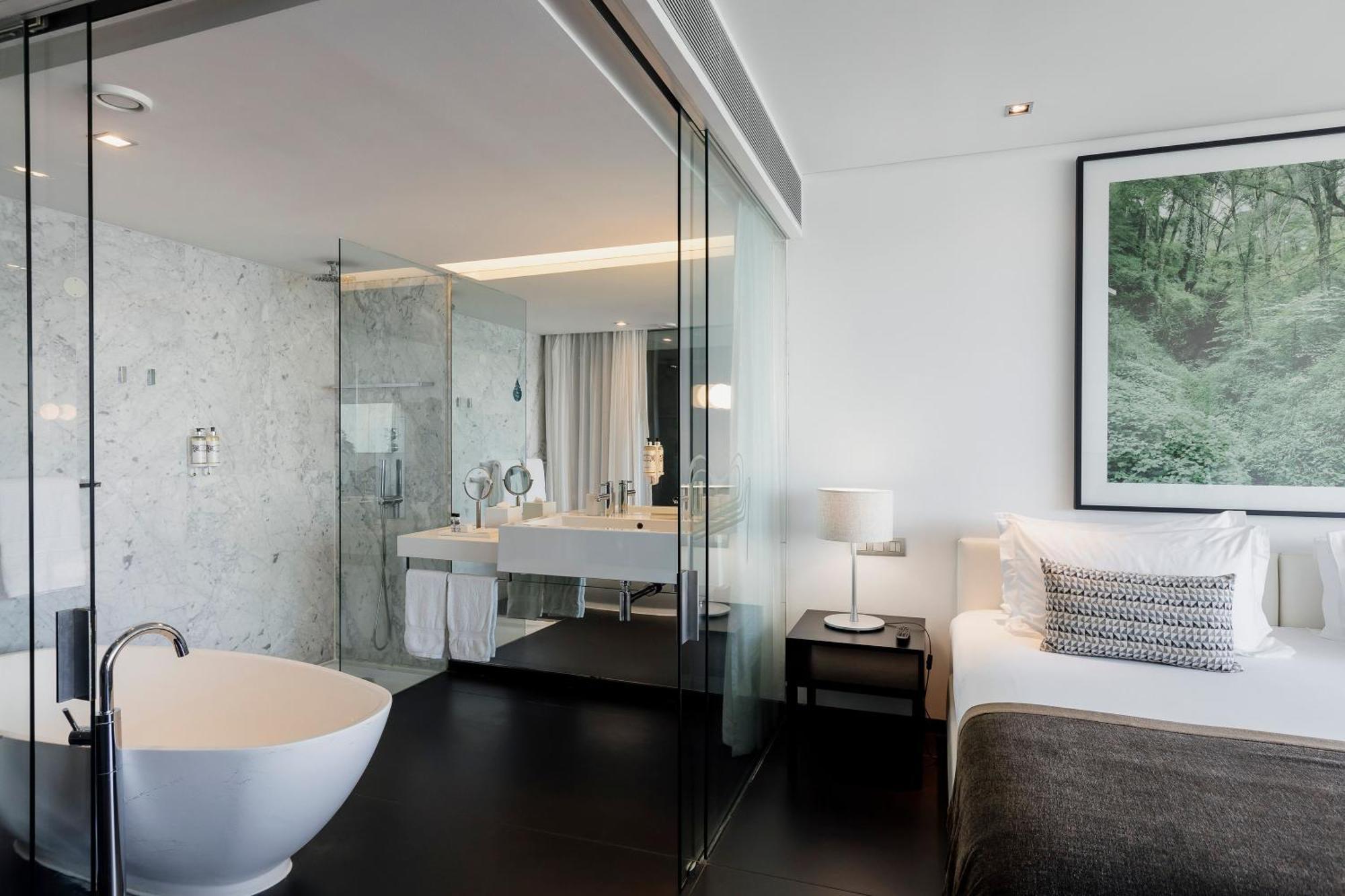 Standard Double or Twin Room,1681721694:JPEG